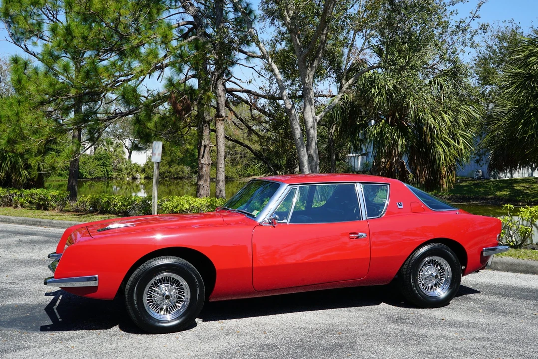 1963 Studebaker Avanti - Image 13 of 31