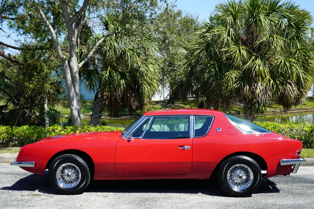 1963 Studebaker Avanti - Image 17 of 31