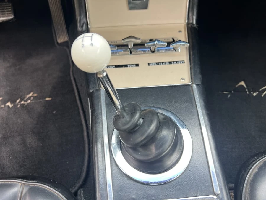 1963 Studebaker Avanti - Image 24 of 31
