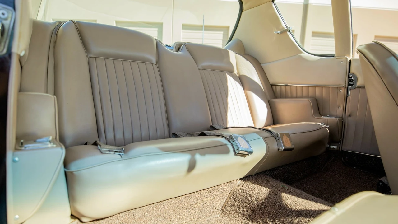 1963 Studebaker Avanti - Image 20 of 20
