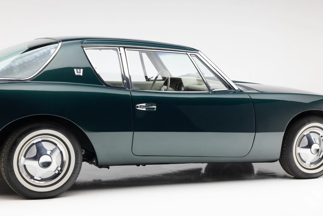 1963 Studebaker Avanti - Image 13 of 31