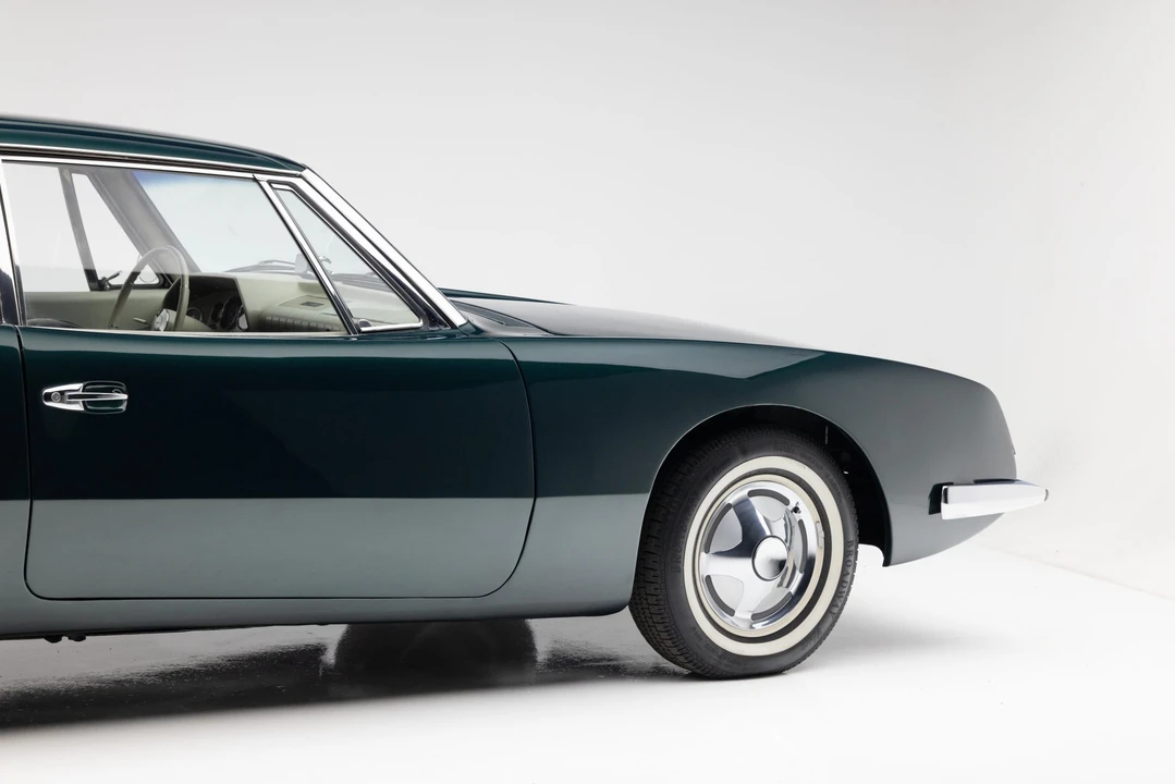 1963 Studebaker Avanti - Image 12 of 31