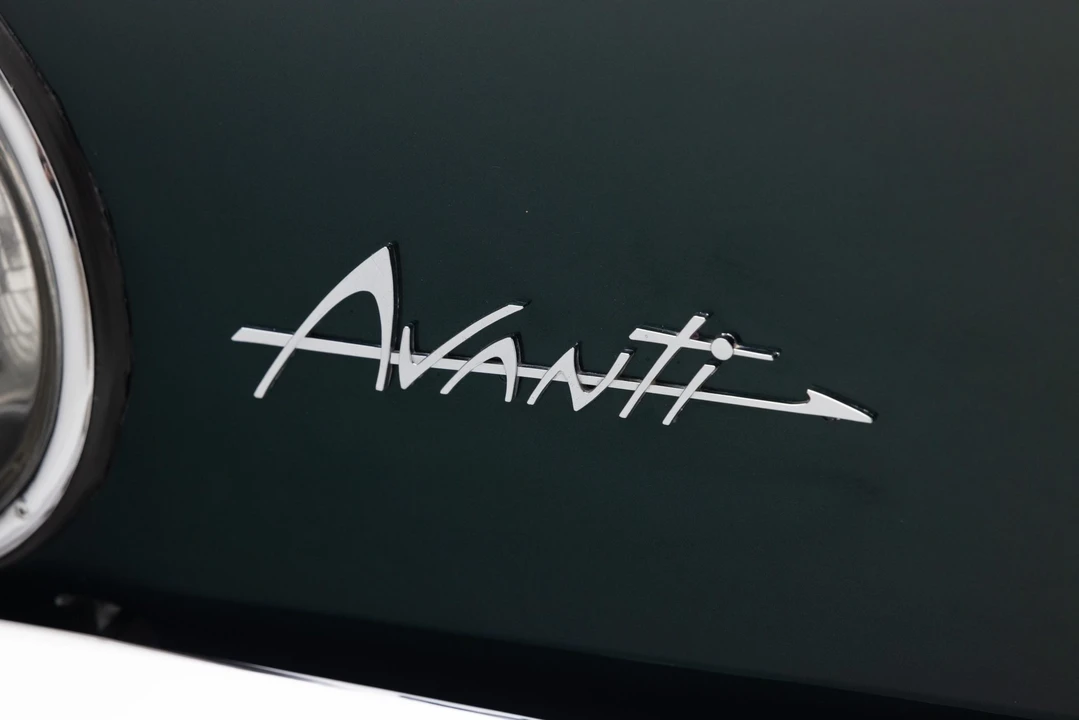 1963 Studebaker Avanti - Image 28 of 31