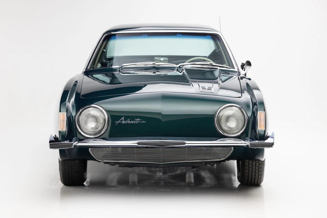 1963 Studebaker Avanti - Image 3 of 31