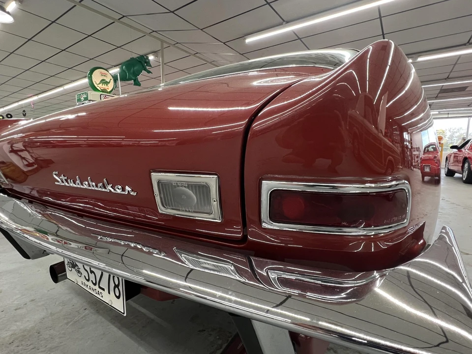 1963 Studebaker Avanti - Image 18 of 31