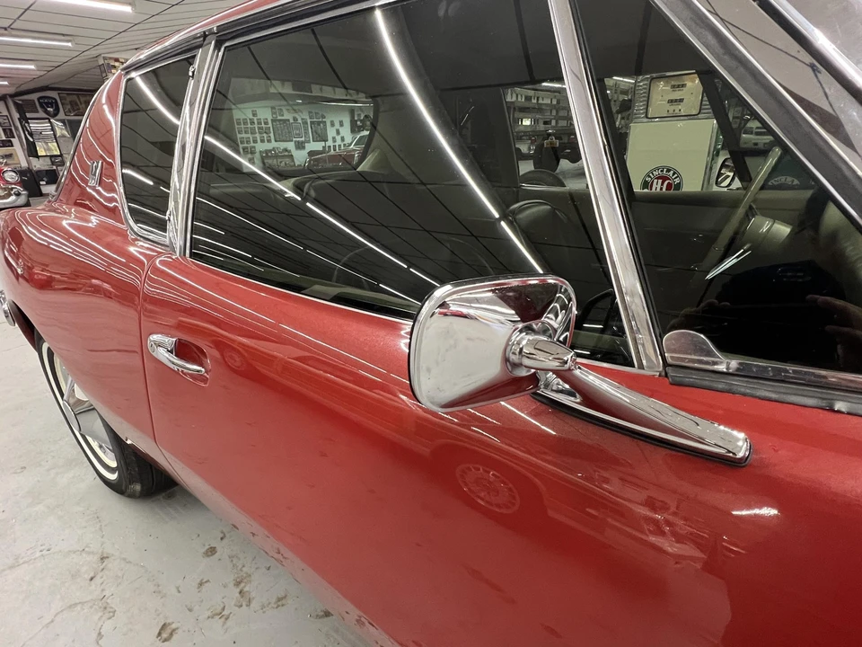 1963 Studebaker Avanti - Image 21 of 31