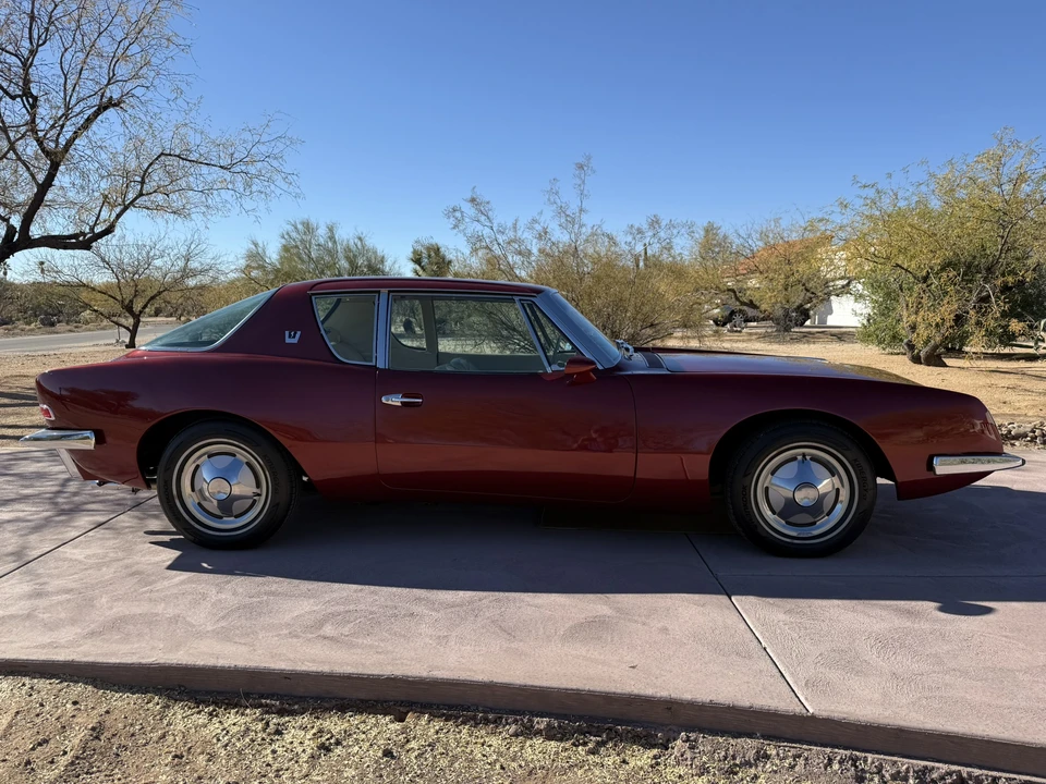 1963 Studebaker Avanti - Image 8 of 31