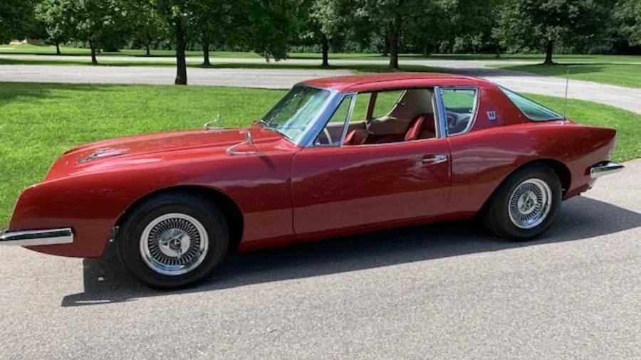 1963 Studebaker Avanti - Image 2 of 23