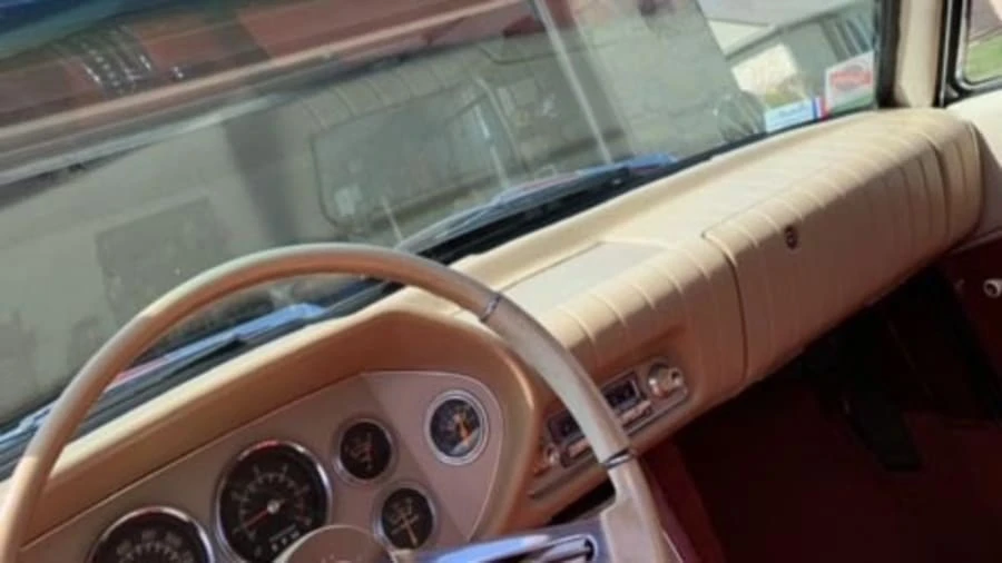 1963 Studebaker Avanti - Image 12 of 23