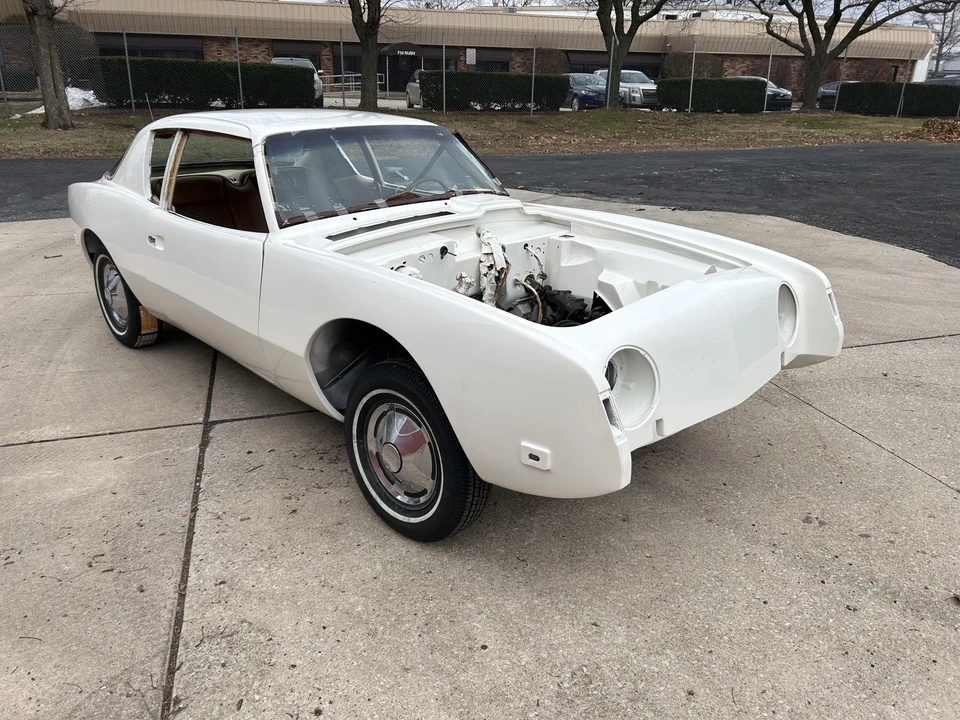 1963 Studebaker Avanti - Image 6 of 31