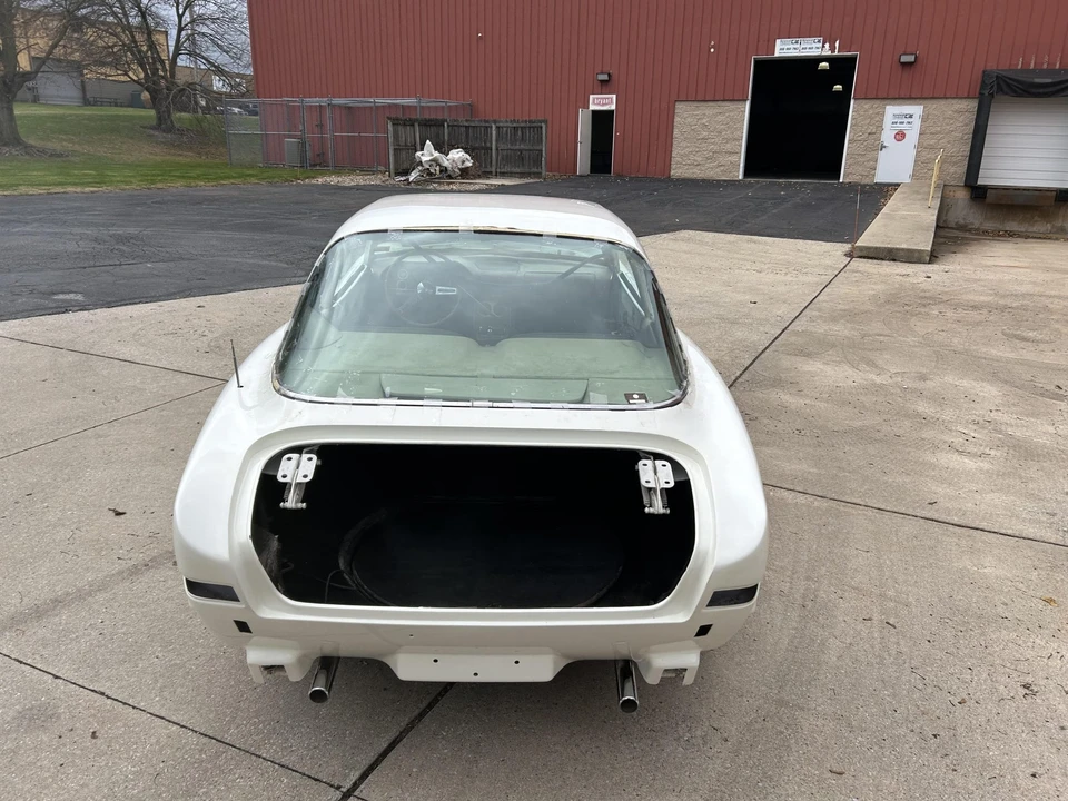 1963 Studebaker Avanti - Image 11 of 31