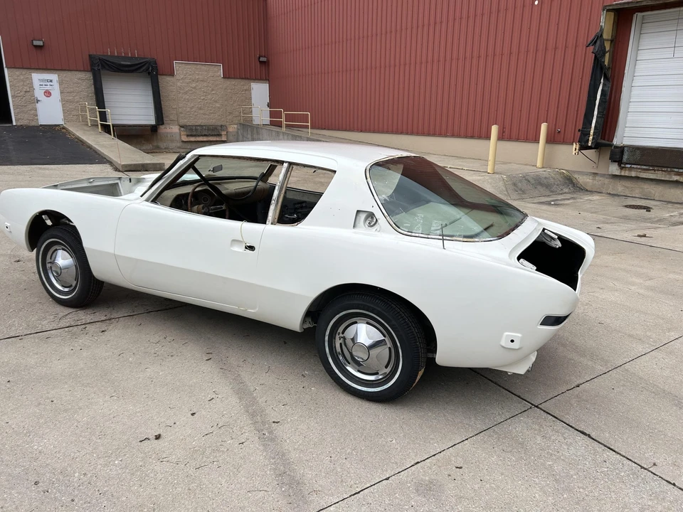 1963 Studebaker Avanti - Image 15 of 31