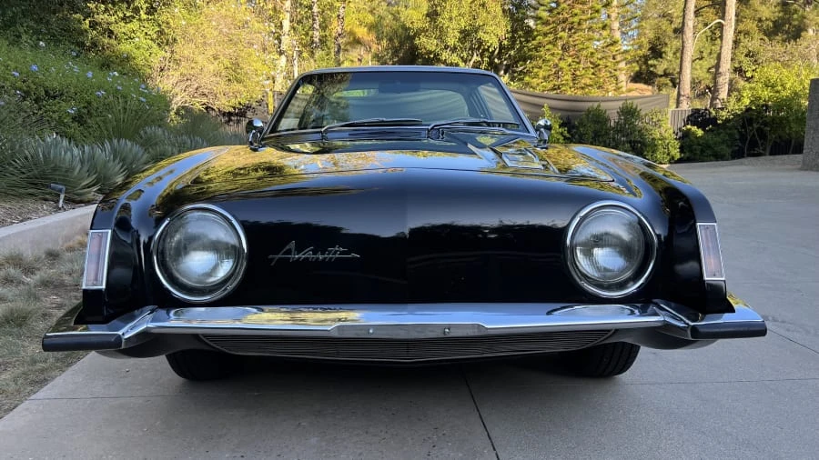 1963 Studebaker Avanti - Image 2 of 31