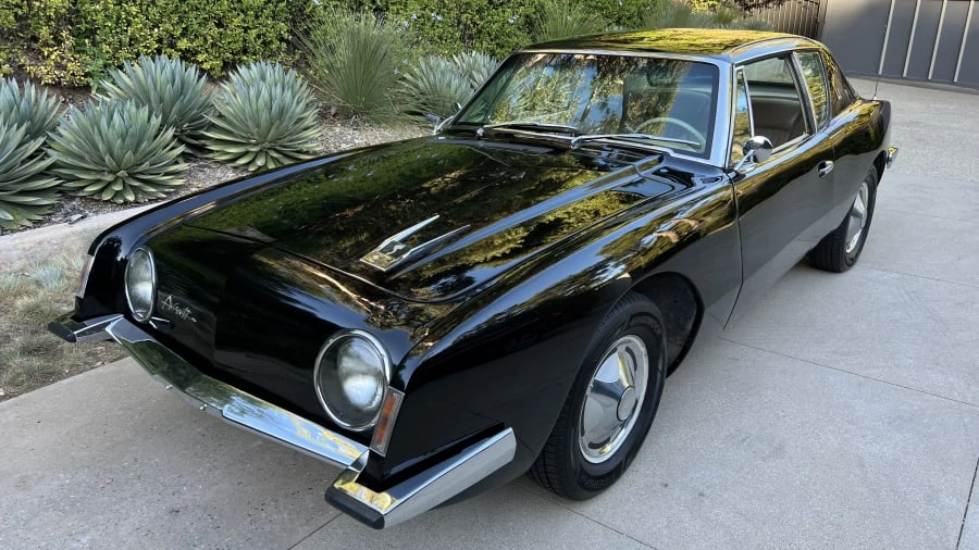 1963 Studebaker Avanti - Image 3 of 31