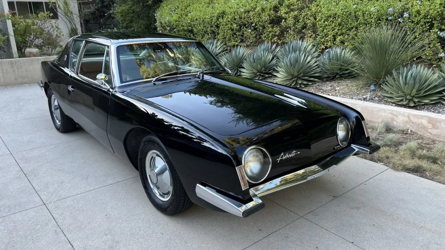1963 Studebaker Avanti - Image 8 of 31