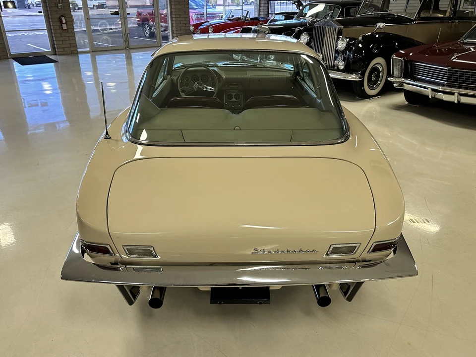 1963 Studebaker Avanti - Image 28 of 31