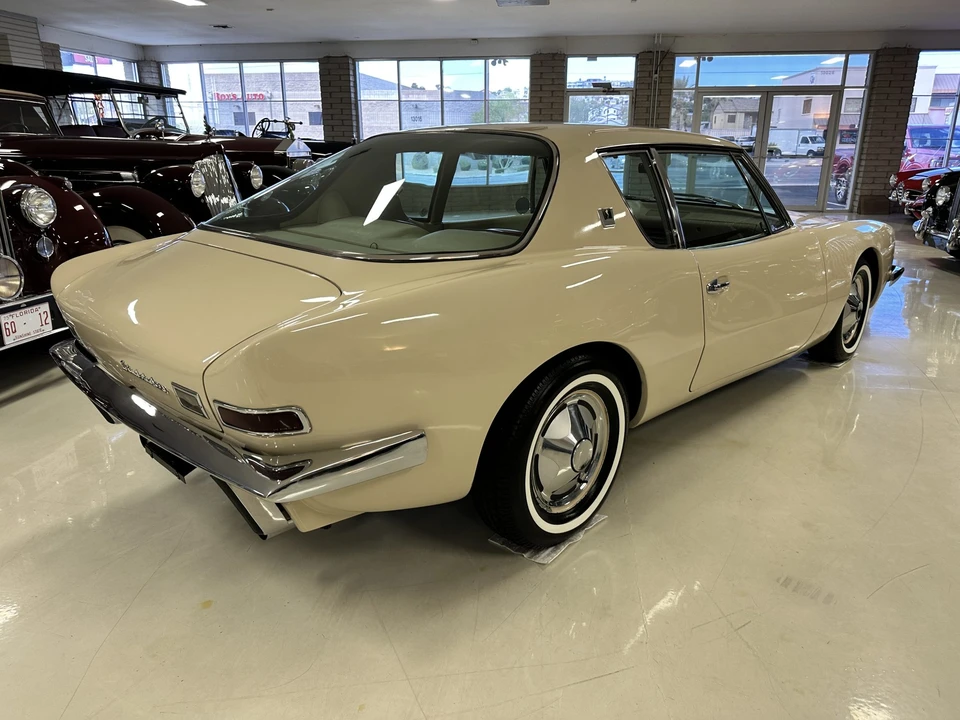 1963 Studebaker Avanti - Image 26 of 31