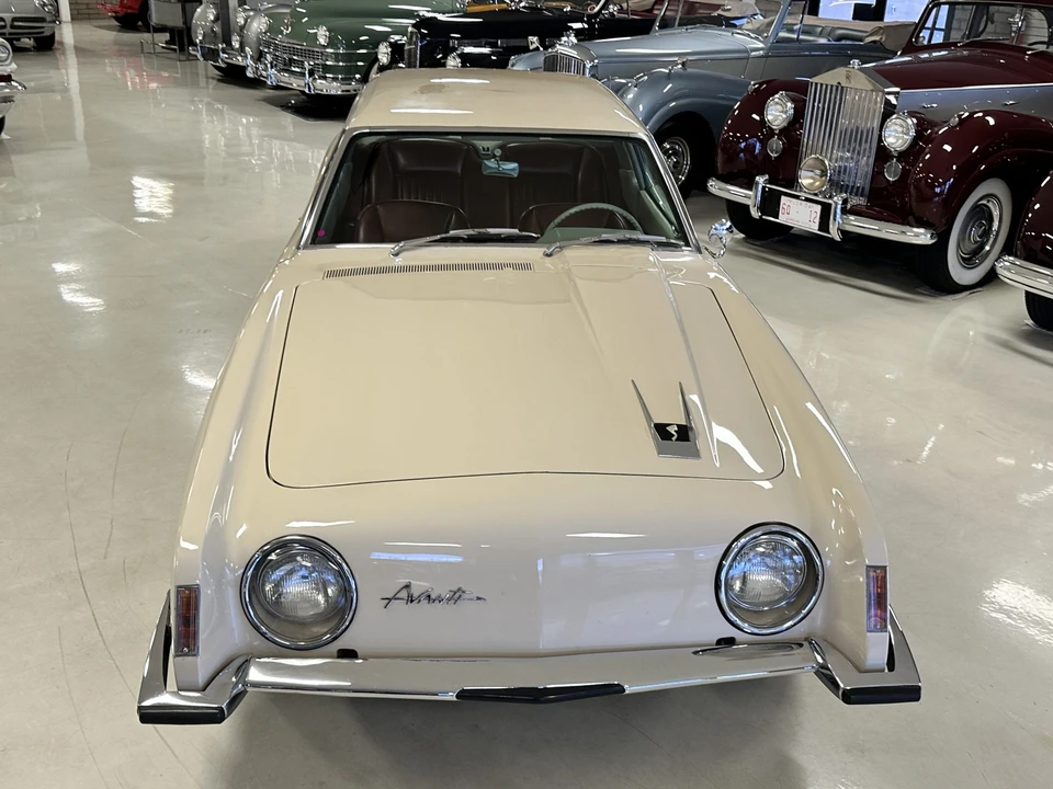 1963 Studebaker Avanti - Image 21 of 31