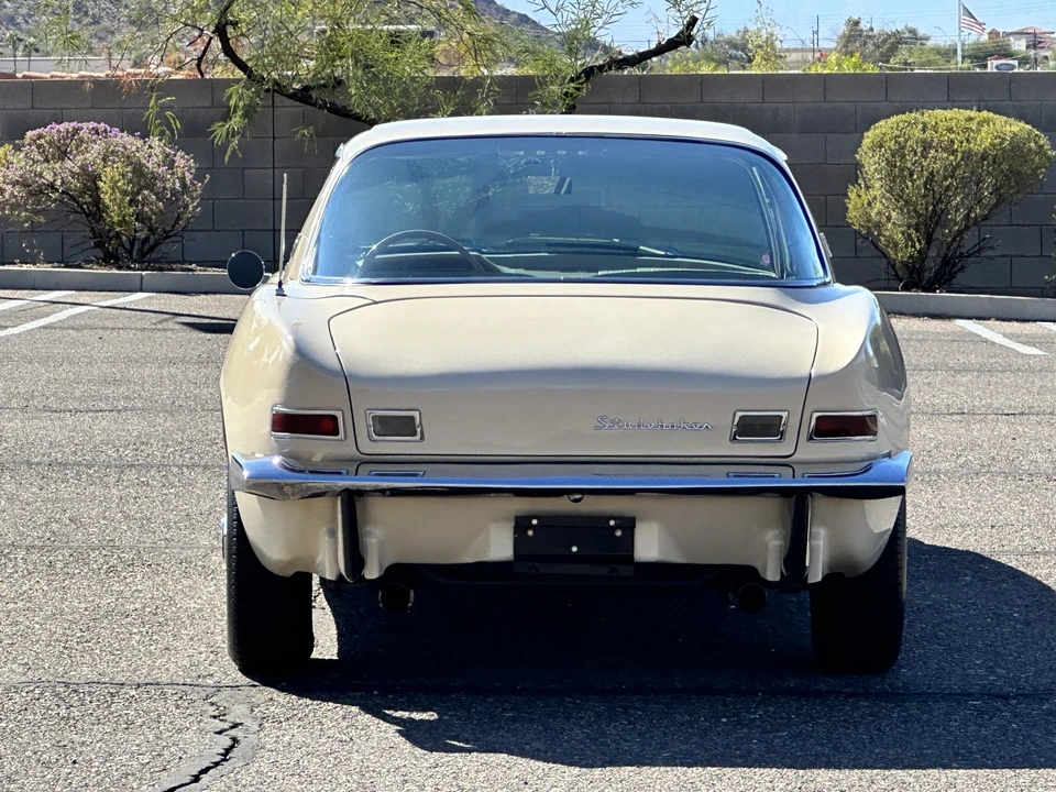 1963 Studebaker Avanti - Image 12 of 31