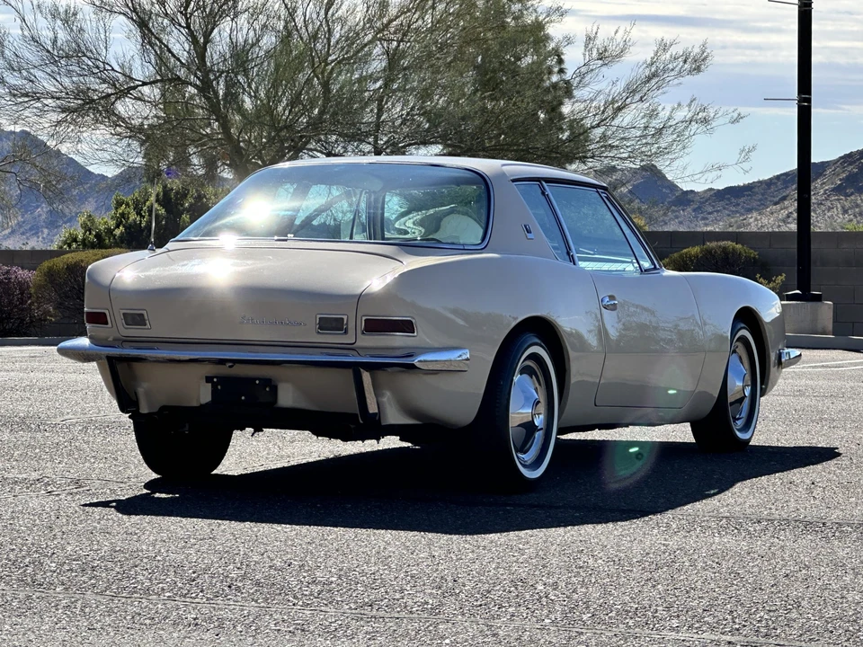 1963 Studebaker Avanti - Image 11 of 31
