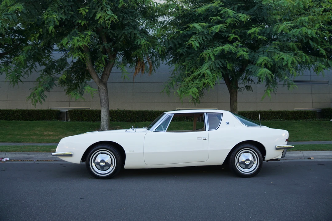 1963 Studebaker Avanti - Image 16 of 31