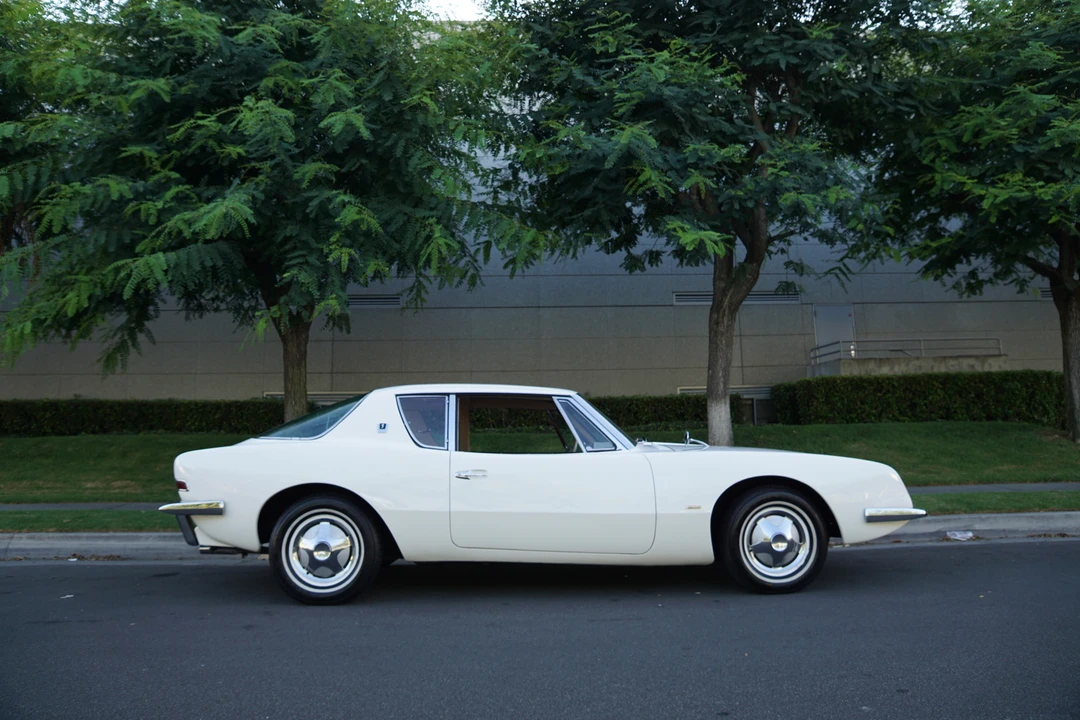 1963 Studebaker Avanti - Image 29 of 31