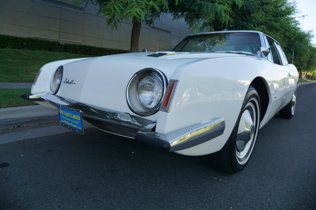 1963 Studebaker Avanti - Image 11 of 31