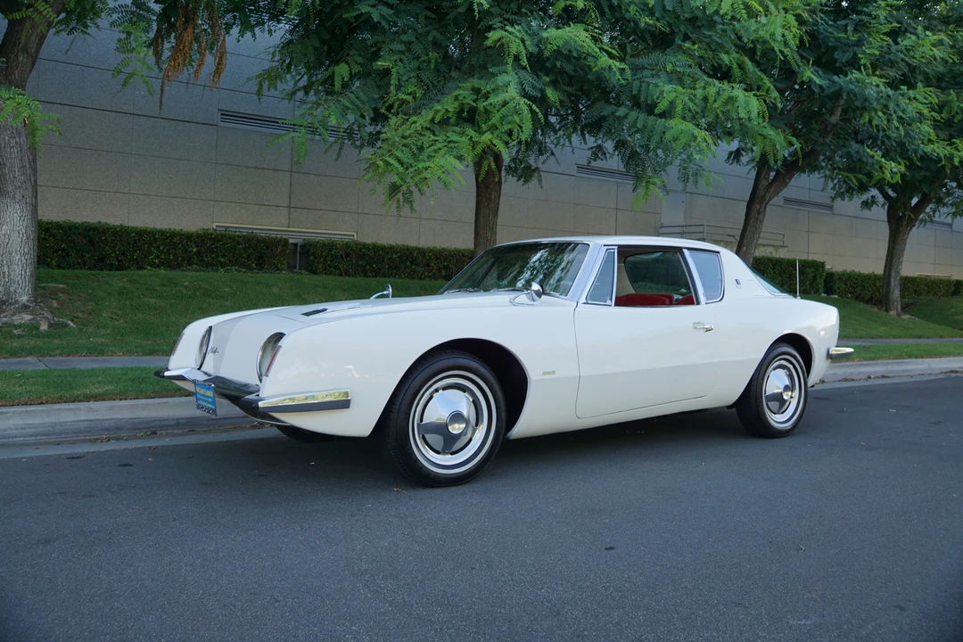 1963 Studebaker Avanti - Image 9 of 31