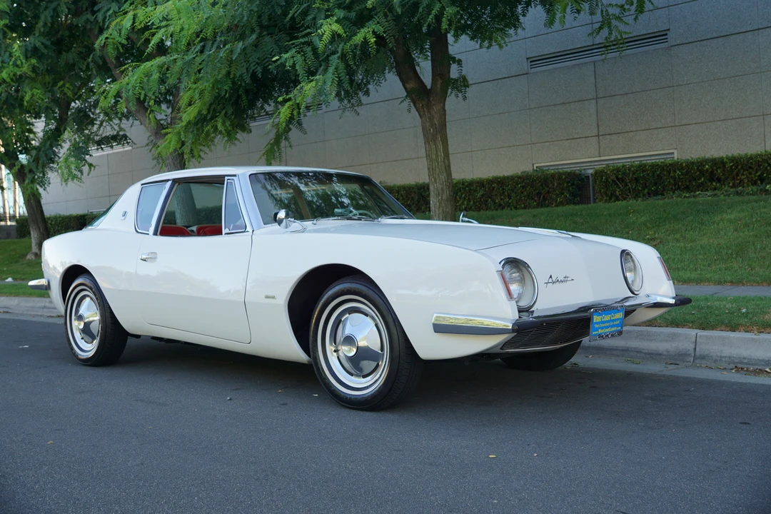1963 Studebaker Avanti - Image 3 of 31