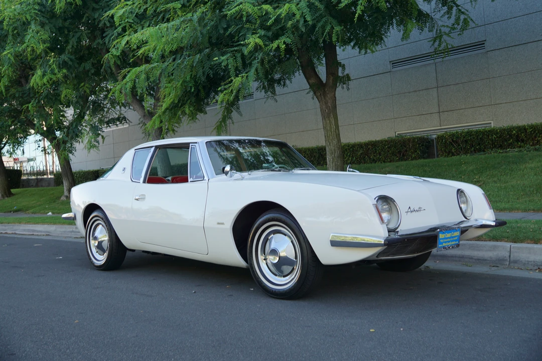 1963 Studebaker Avanti - Image 2 of 31