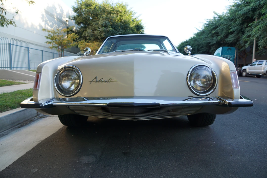 1963 Studebaker Avanti - Image 28 of 31