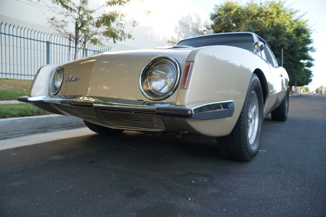 1963 Studebaker Avanti - Image 23 of 31