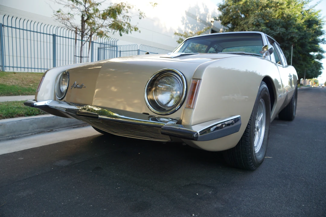 1963 Studebaker Avanti - Image 22 of 31