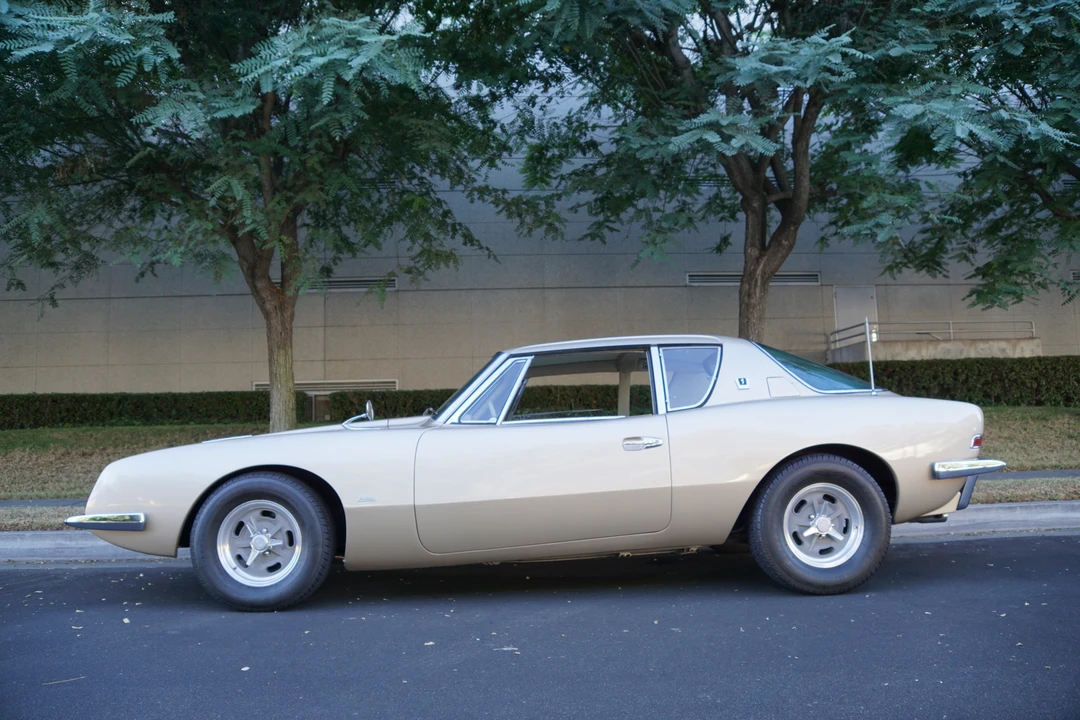 1963 Studebaker Avanti - Image 20 of 31