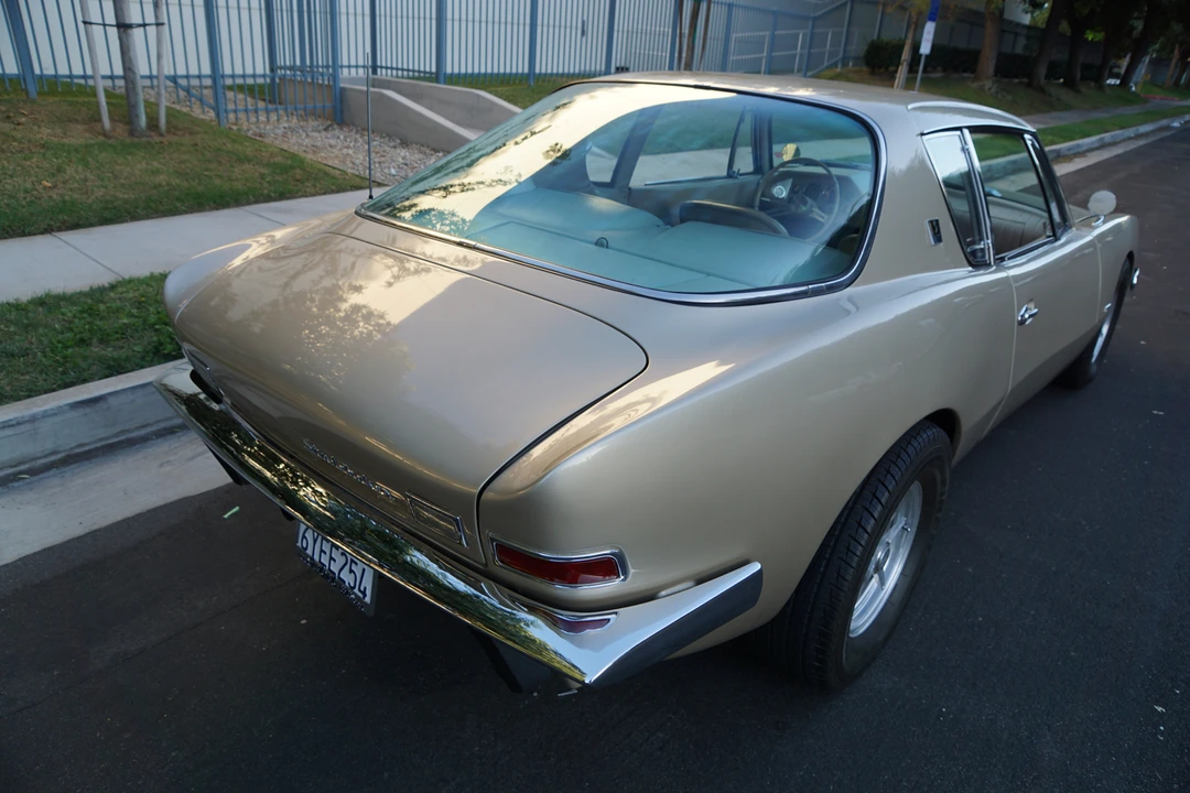 1963 Studebaker Avanti - Image 16 of 31