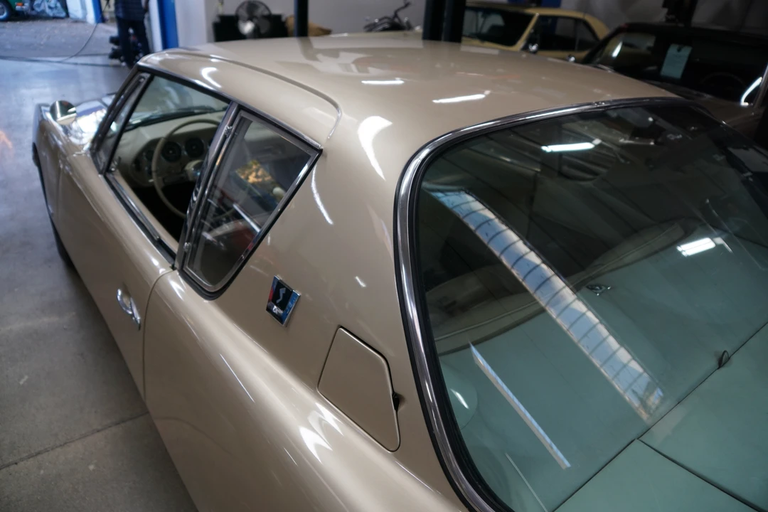 1963 Studebaker Avanti - Image 14 of 31
