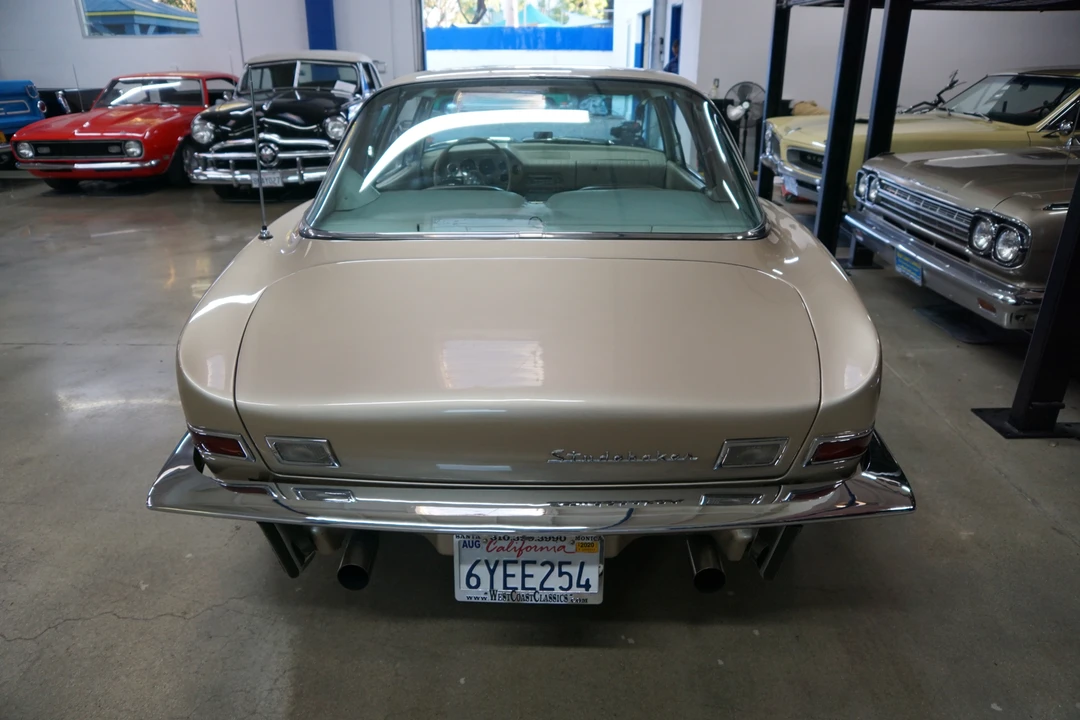 1963 Studebaker Avanti - Image 10 of 31