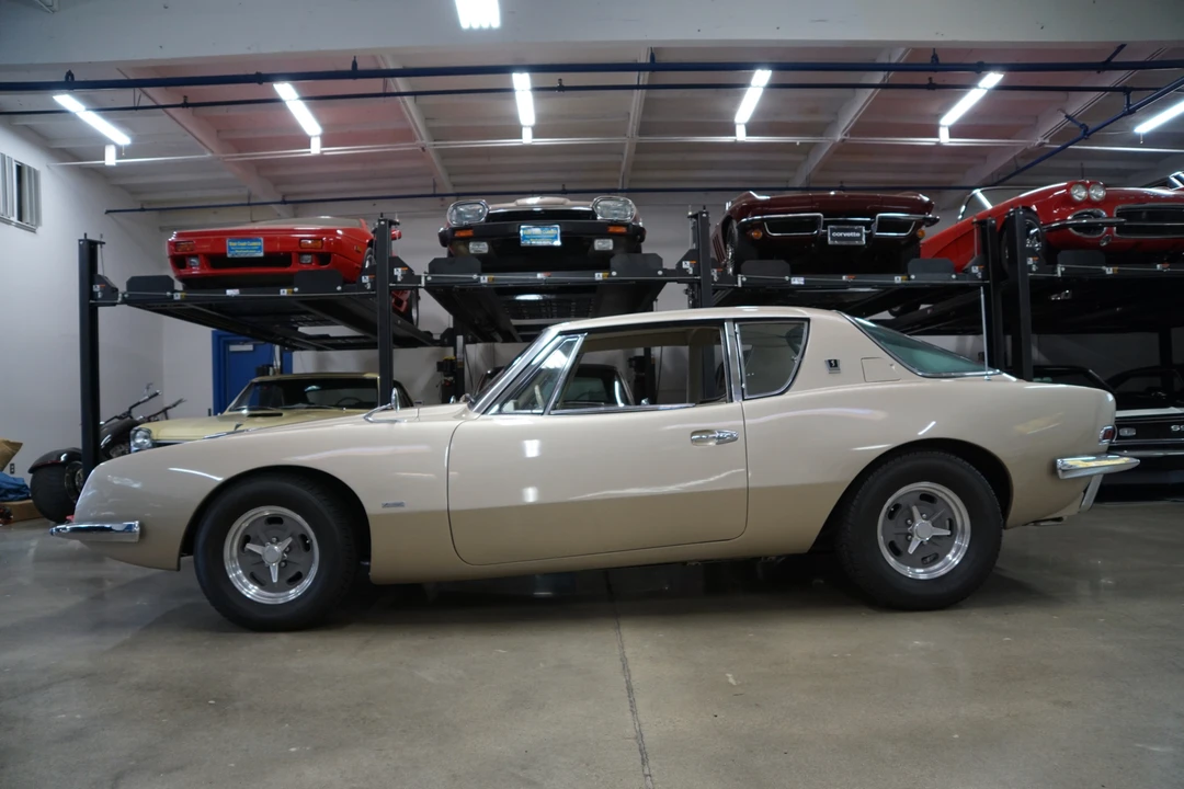 1963 Studebaker Avanti - Image 2 of 31