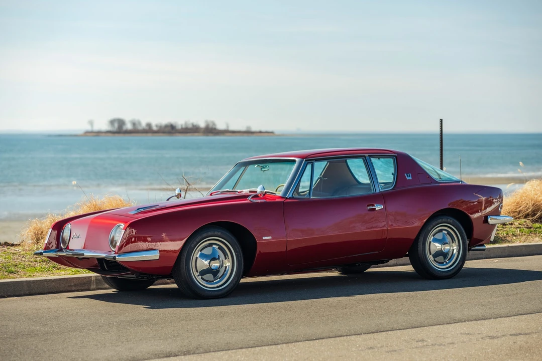 1963 Studebaker Avanti - Image 2 of 31