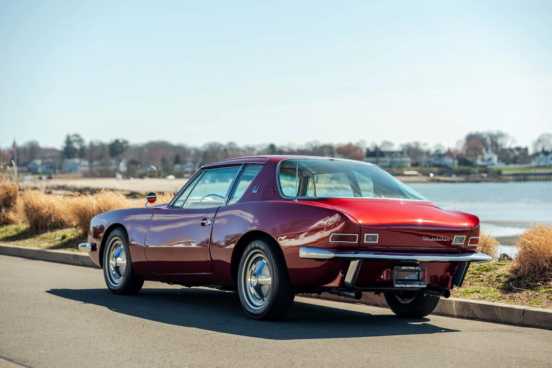 1963 Studebaker Avanti - Image 23 of 31