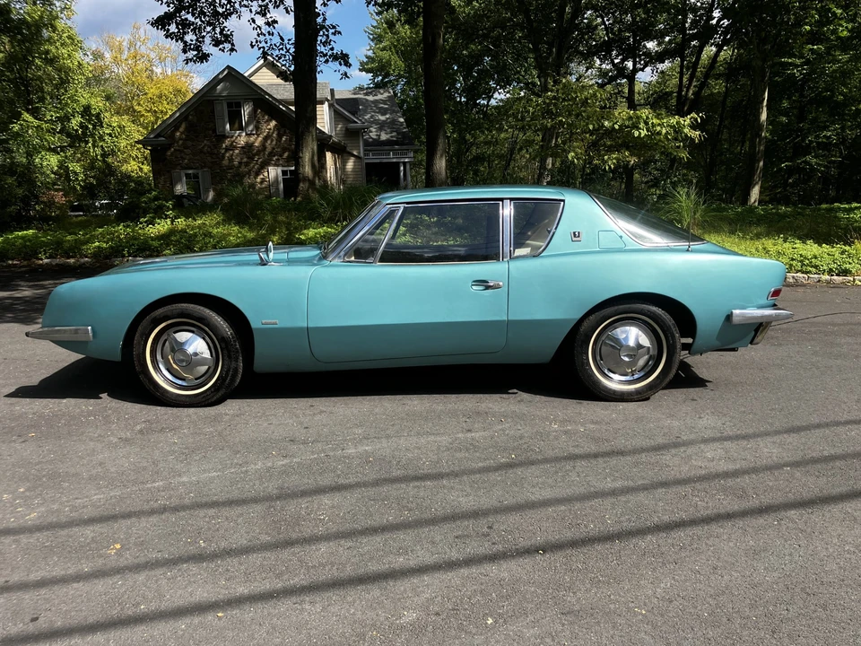 1963 Studebaker Avanti - Image 6 of 31