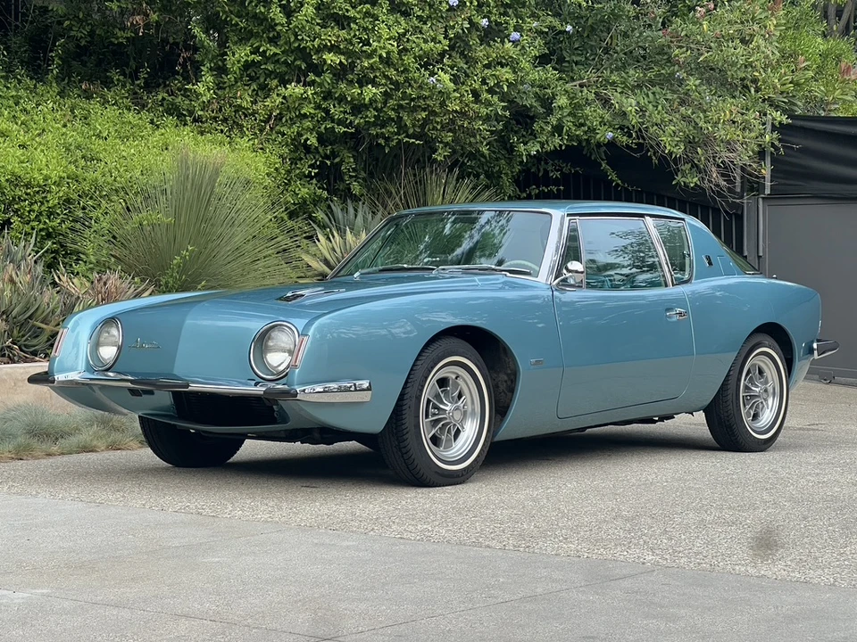 1963 Studebaker Avanti - Image 10 of 31