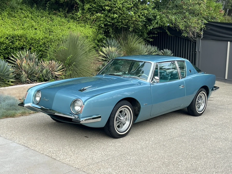 1963 Studebaker Avanti - Image 4 of 31