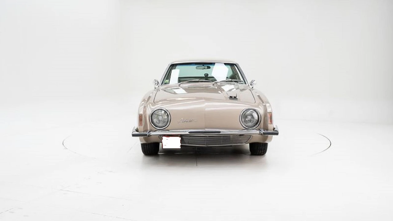 1963 Studebaker Avanti - Image 11 of 31