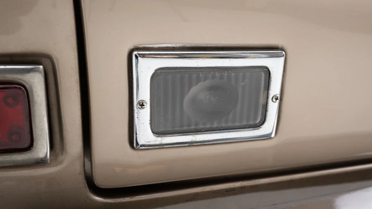 1963 Studebaker Avanti - Image 17 of 31