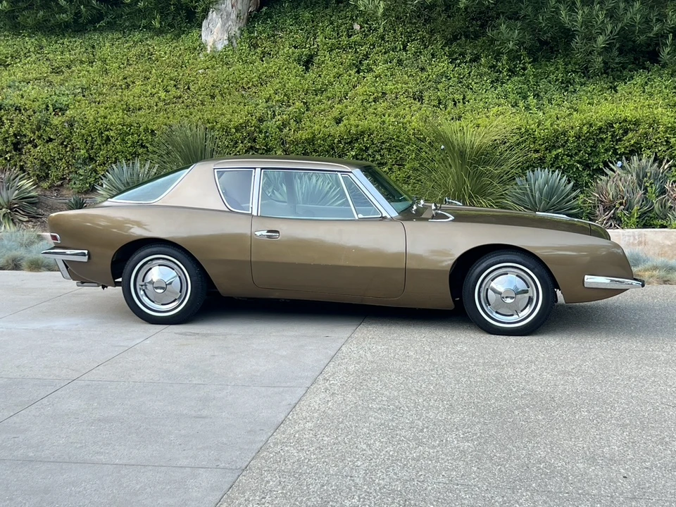 1963 Studebaker Avanti - Image 11 of 31
