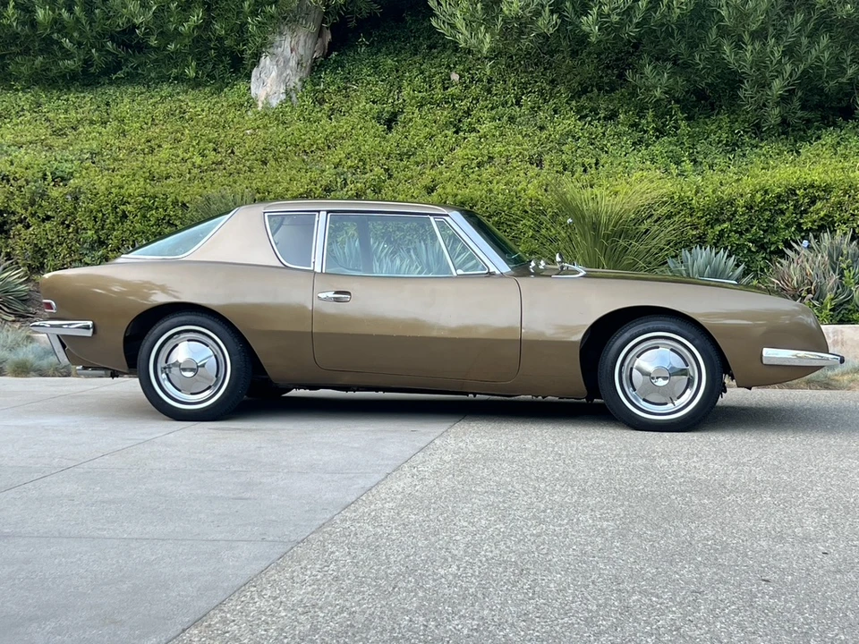 1963 Studebaker Avanti - Image 12 of 31