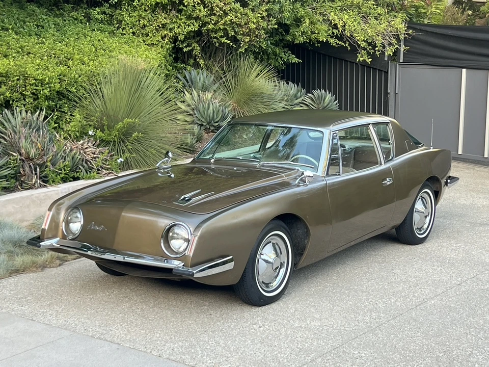 1963 Studebaker Avanti - Image 5 of 31