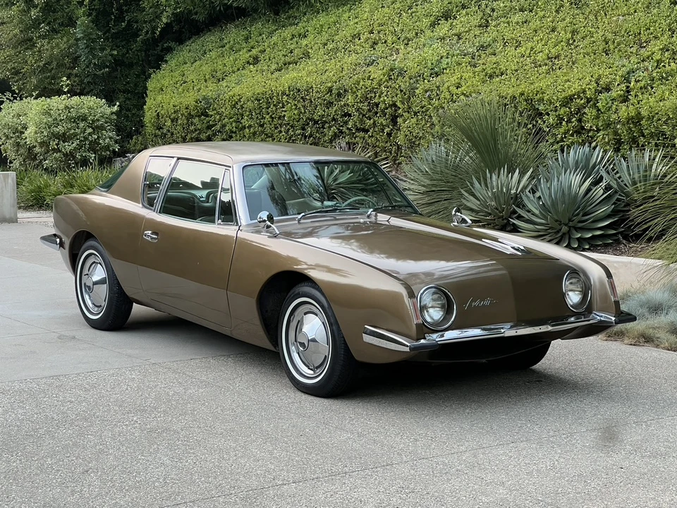 1963 Studebaker Avanti - Image 8 of 31