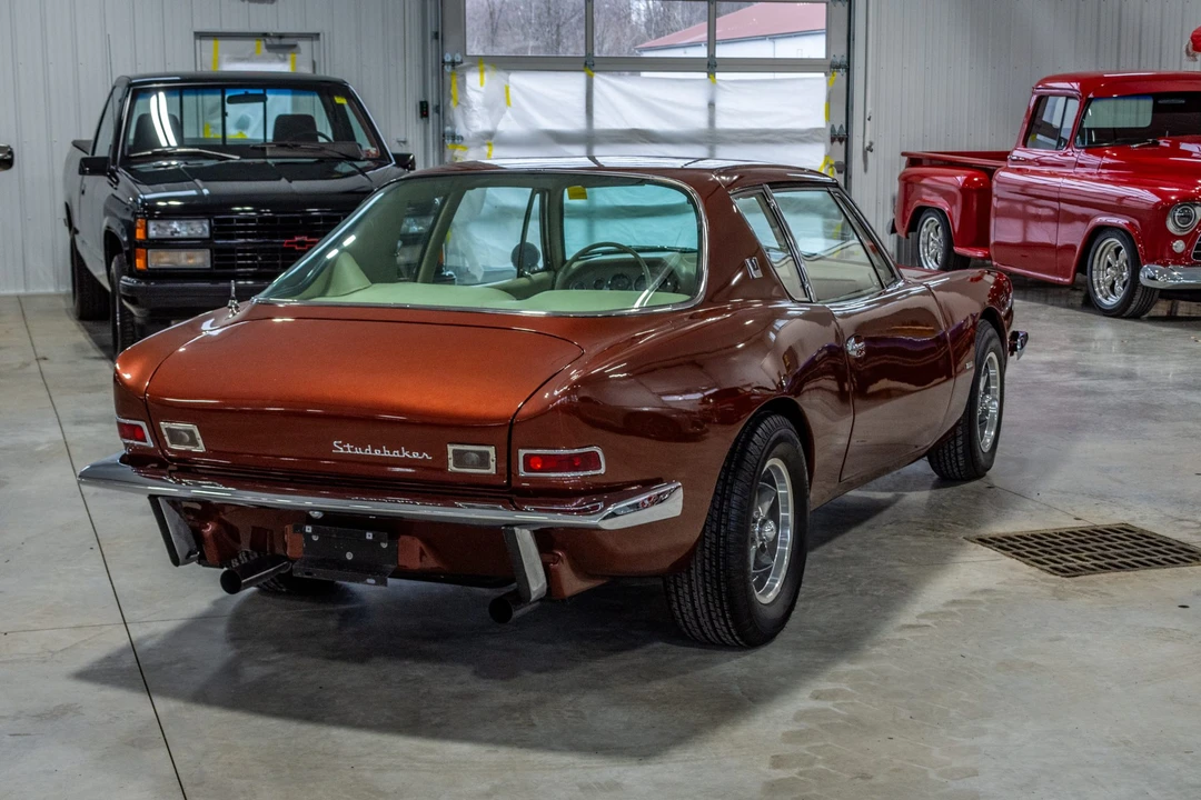 1963 Studebaker Avanti - Image 5 of 31